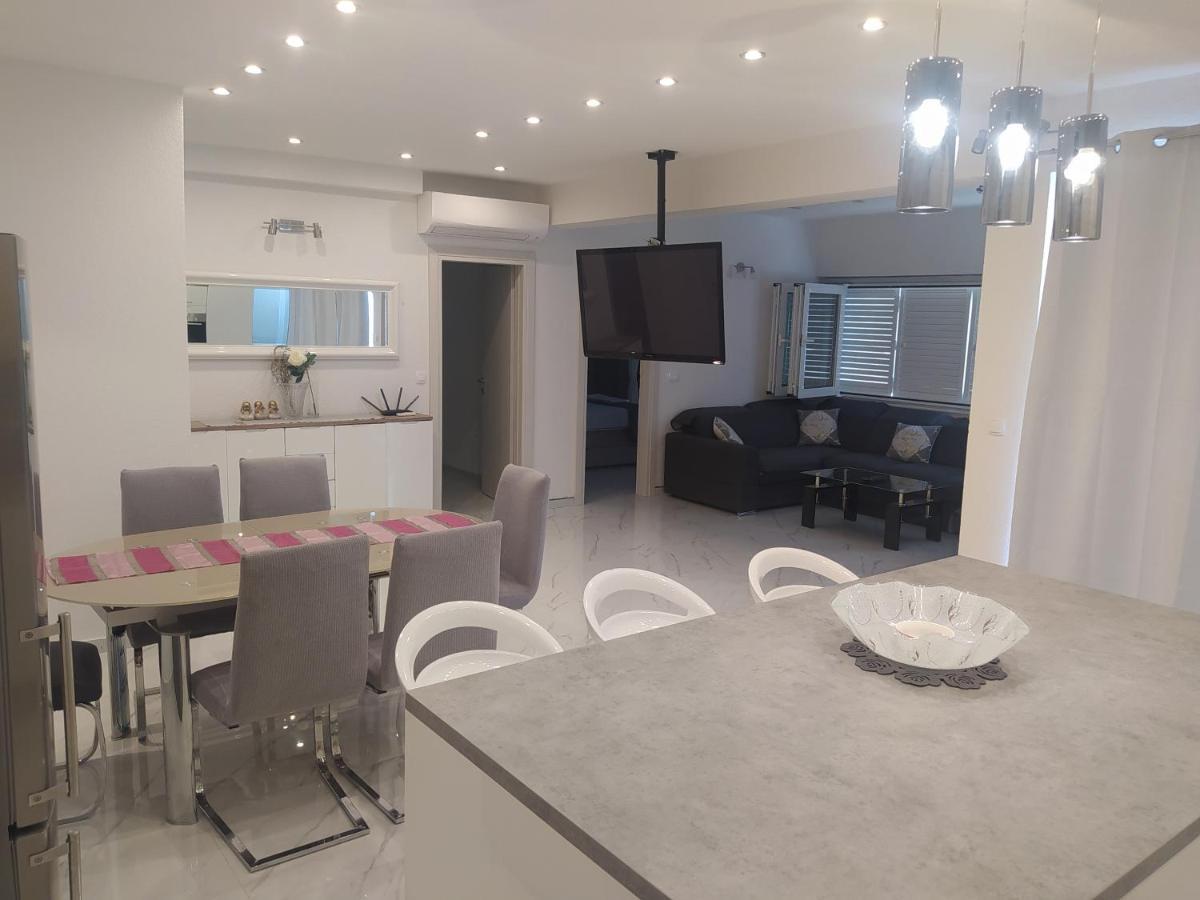 Apartmani Trubi 3 Водице Екстер'єр фото